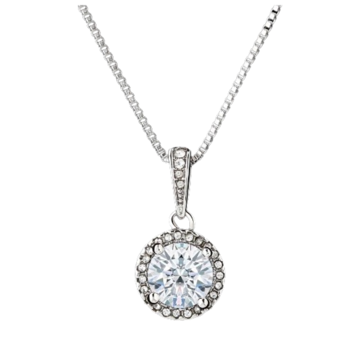 Collar con colgante de halo circular de plata que presenta una gran piedra preciosa central de talla brillante rodeada por pequeñas piedras engastadas en pavé, suspendido verticalmente de una clásica cadena de eslabones cuadrados sobre un fondo blanco liso.